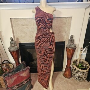Super Sexy Fashion Nova Slitsation Deluxe Metallic Maxi Dress. Size Medium.
